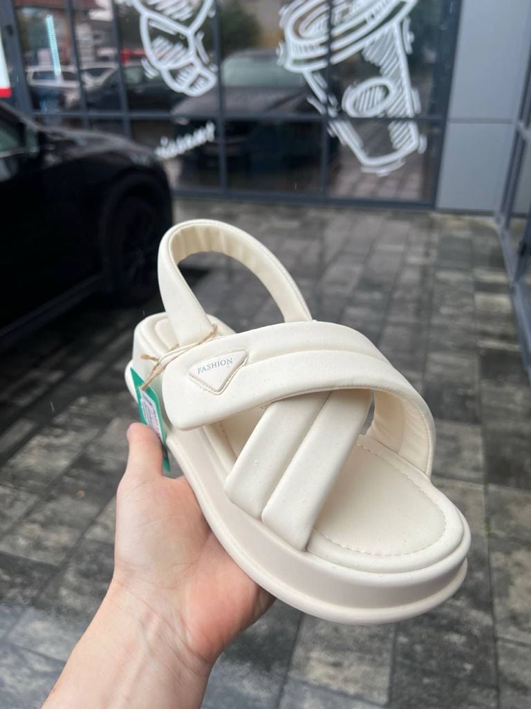 Взуття босоніжки 33-38 дів. 88382AC paliament китай