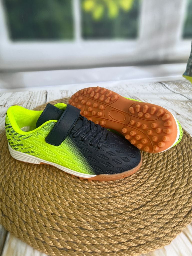 Взуття сороконіжки 30-37 х566 Apawwa Угорщина