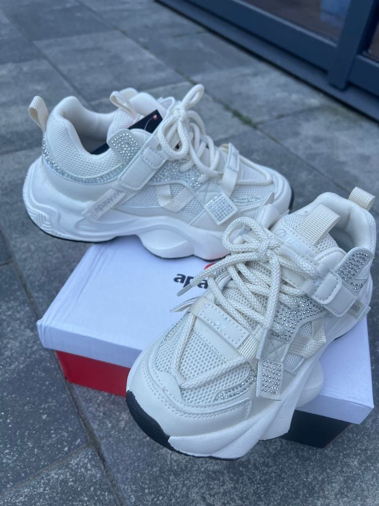 Взуття Apawwa G1840 бежевий 35(р)