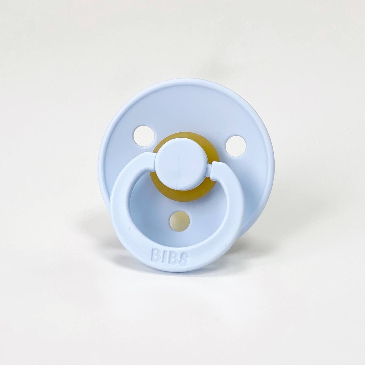 Пустушка BIBS Colour Latex Round блакитний 6-18(р)