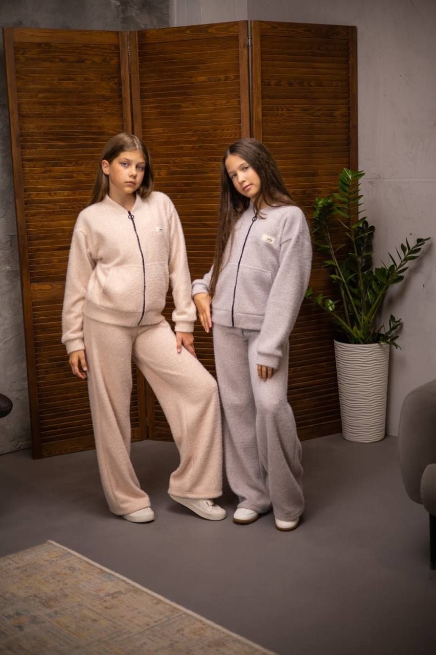 Костюм 15.42 сірий 152(р)