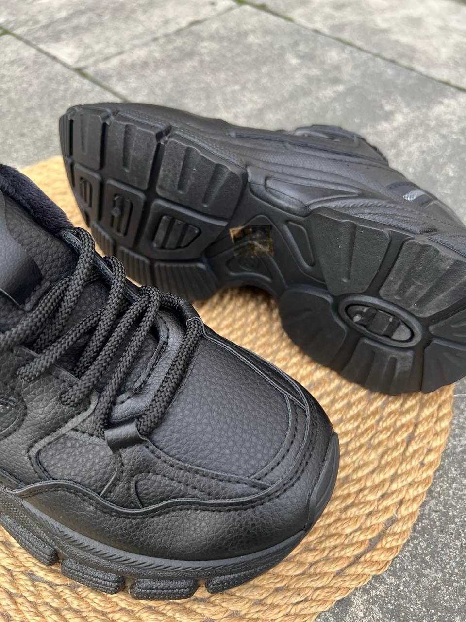 Взуття dm*17 чорний 39(р)