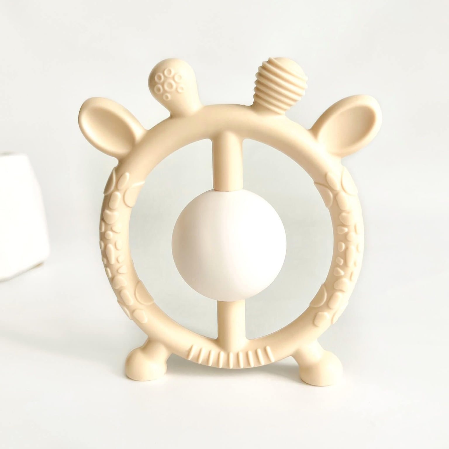 Брязкальце Силіконове з шариком бежевий