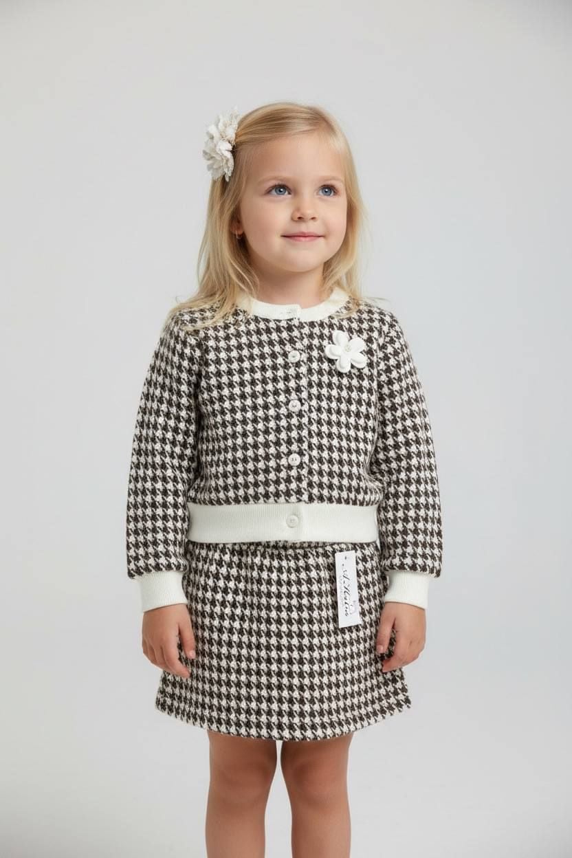 Костюм шанель молочний 122(р)