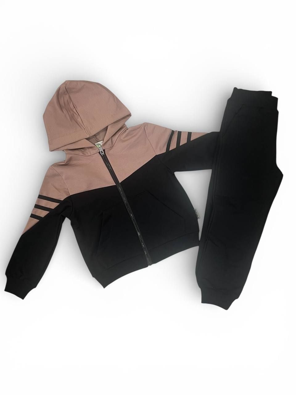 Костюм спортивний 555540 коричневий 122(р)