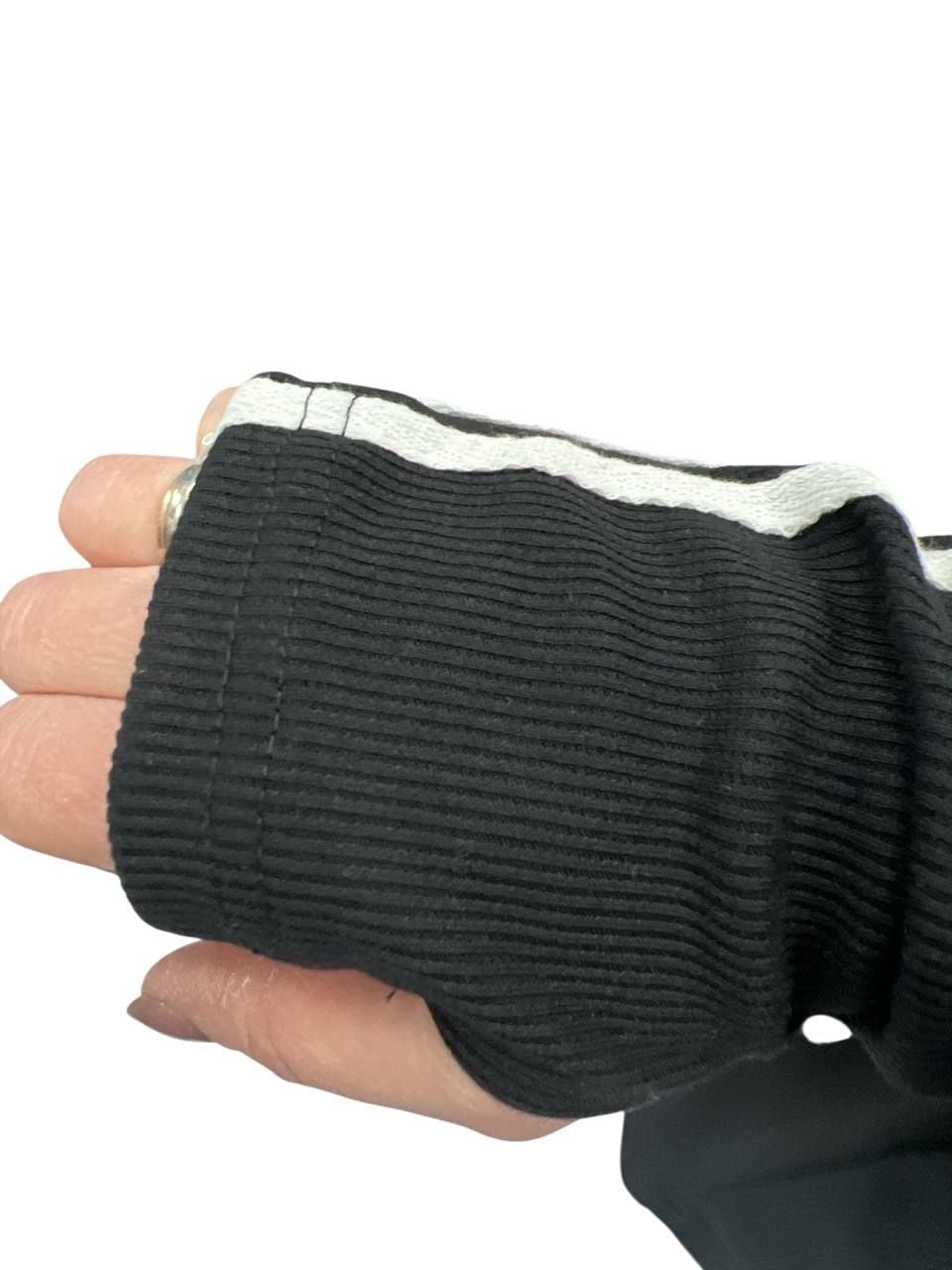 6240 чорний 164(р)